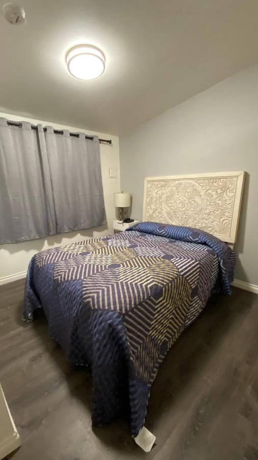 Golden Kent Motel Zewnętrze zdjęcie