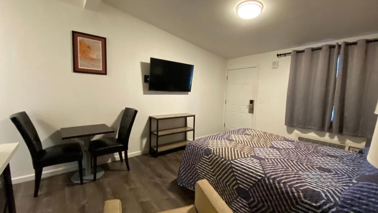 Golden Kent Motel Zewnętrze zdjęcie