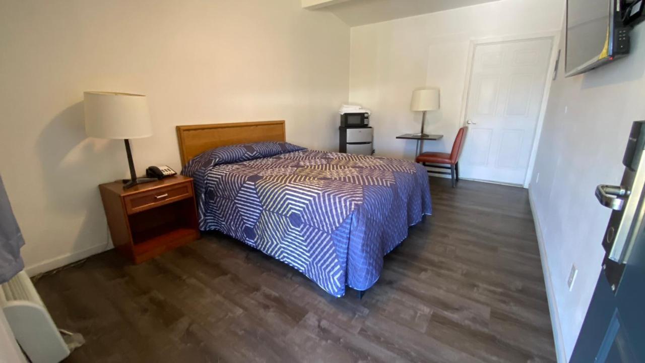 Golden Kent Motel Zewnętrze zdjęcie